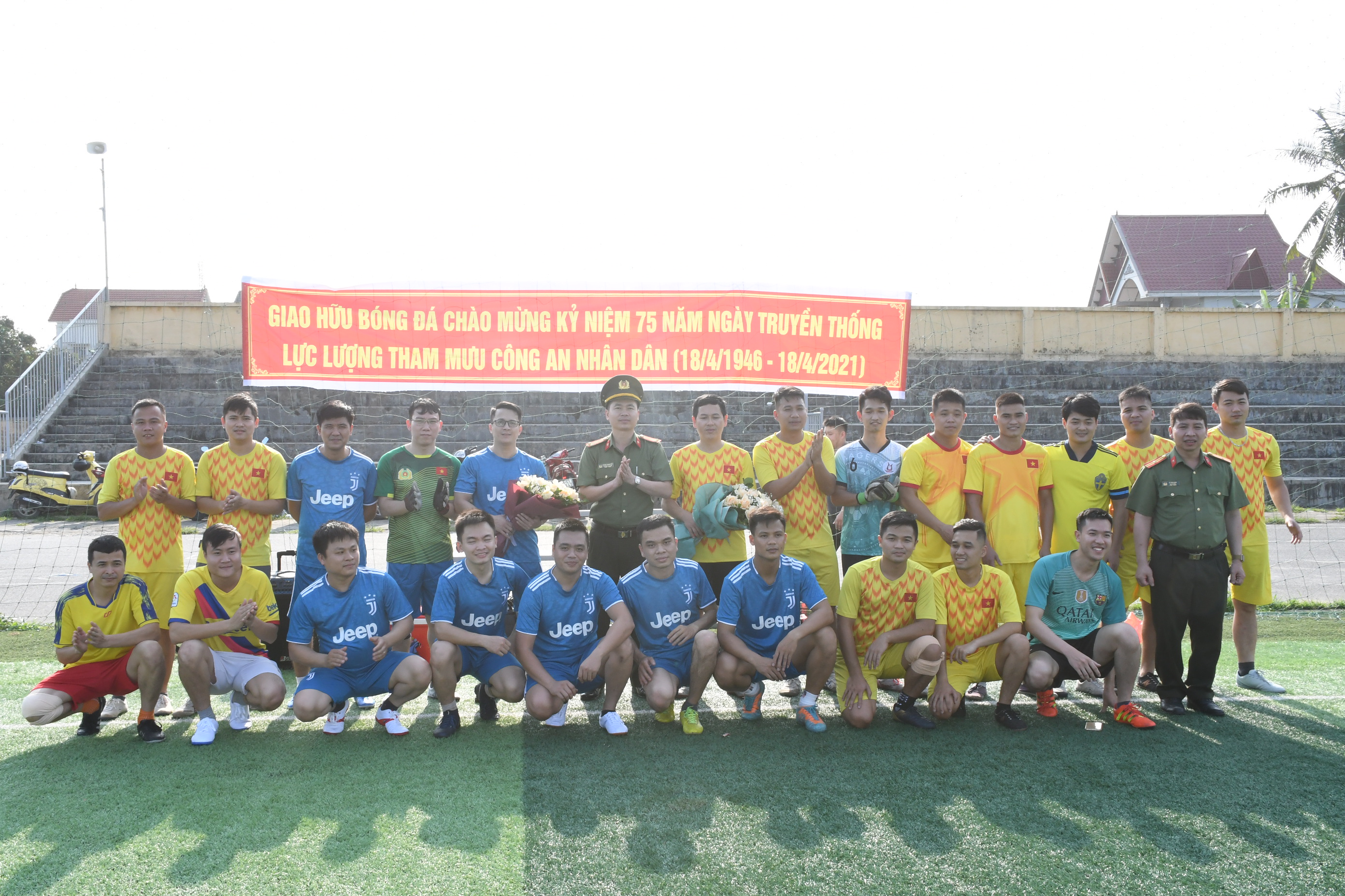 Công an huyện An Dương: Giao hữu bóng đá kỷ niệm 75 năm thành lập lực lượng tham mưu CAND